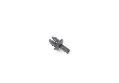 Grapa de expansión OEM 51131966440 para BMW E30, E32, E34, E36, E38, E39, E46, E53, E60, E61, E63, E64, E65, E66, E67, E83, E85, E86, E87, E90, E91, E92, E93. Original BMW.