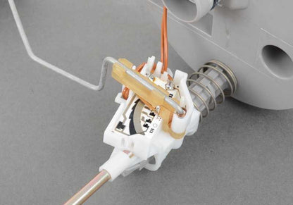 Sensor de nivel de combustible izquierdo OEM 16146758734 para BMW E36. Original BMW.