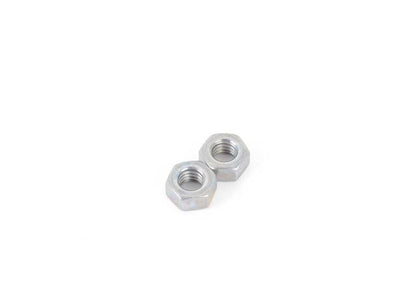 OM 5111229396 Front Paragolpe Assembly Kit für BMW E46. Beinhaltet Schrauben, Unterlegscheiben, Nüsse, Heftklammern und notwendige Nieten. Original BMW.