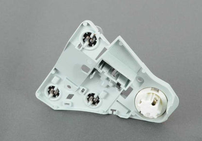 Suporte para lâmpada de luz traseira esquerda para BMW Série 3 E93 (OEM 63217178383). BMW original