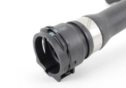 Manguito del motor al radiador OEM 64218378610 para BMW Z3 E36 (modelos 1.8 y 1.9 con motor M43 y M44). Compatible con versiones manuales y automáticas. Repuesto original BMW.