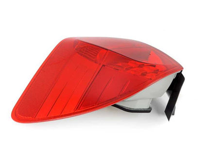 Piloto trasero derecho (en aleta) OEM 63217289436 para BMW E91. Original BMW.