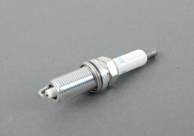 Linha de valor de inspeção II OEM 88002336355 para BMW E60, E60N, E61, E61N, E63, E63N, E64, E64N. Inclui filtro de óleo, velas de ignição, filtro de ar e microfiltros. BMW original.