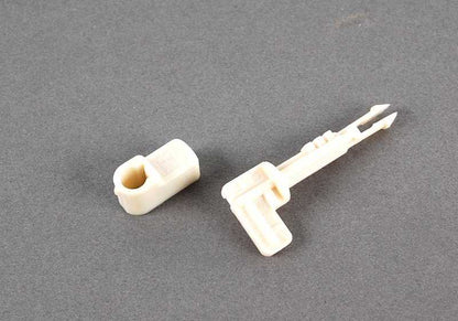 Cierre de bloqueo OEM 61138377755 para BMW E46, E83. Original BMW.