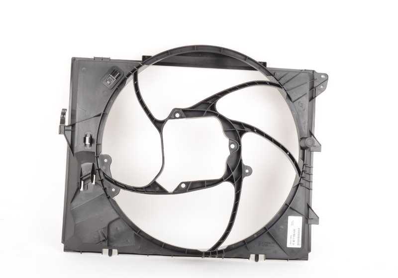 Soporte del ventilador OEM 17427595635 para BMW E81, E82, E87, E87N, E88, E90, E90N, E91, E91N, E92, E92N, E93, E93N, E84, E89. Original BMW.