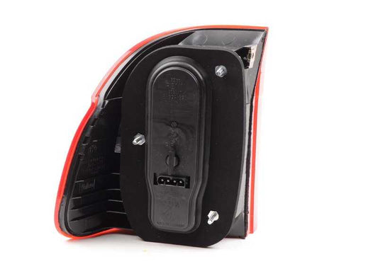 Piloto trasero derecho OEM 63216900216 para BMW Serie 5 E39. Luz trasera lateral original BMW.