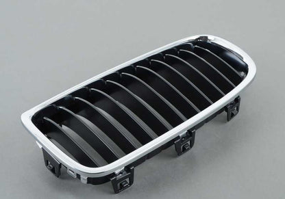 Grille décorative avant gauche 51137255411 pour BMW F30, F30N, F31, F31N, F35, F35N. BMW d'origine.