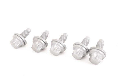 Tornillo torx con ala OEM 07147270121 para BMW F20 {114d,116d,118d,114i,116i} compatible con refuerzos de carrocería y pared frontal. Pieza original BMW.