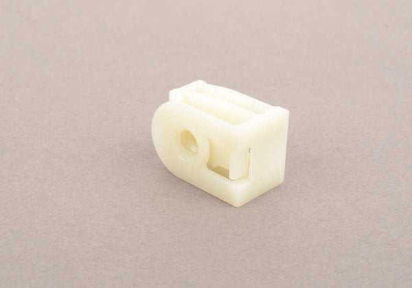 Clip de plástico OEM 07147311312 para BMW {F40, F70, F44, F45, F46, F87, G42, U06, F74, F78, G87, G20, G21, G28, G80, G81, F32, F33, F36, G22, G23, G26, G82, G83, F07, F10, F11, F90, G30, G31, G60, G61, G68, G90, G99, F06, F12, F13, G32, F01, F02, F