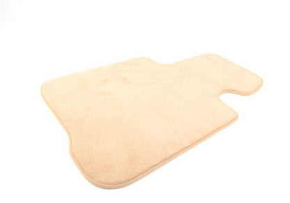 Juego alfombrillas beige OEM 51477426309 para BMW F33 420d, 420i (todos los motores/transmisiones). Delanteras y traseras, originales BMW. Protección interior elegante y antidesgaste. Compatibles 2013 a 2020.