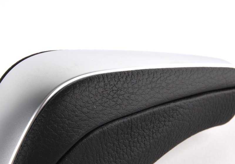 Pomo de cambio automático en piel y cromo OEM 25167570652 para BMW E81, E82, E87, E87N, E88, E90, E90N, E91, E91N, E84, E89. Original BMW.