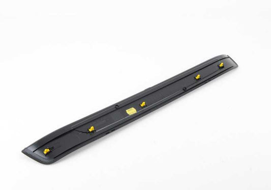 Front left intake trim for BMW 3 Series E90, E90N (OEM 51477907153). Original BMW