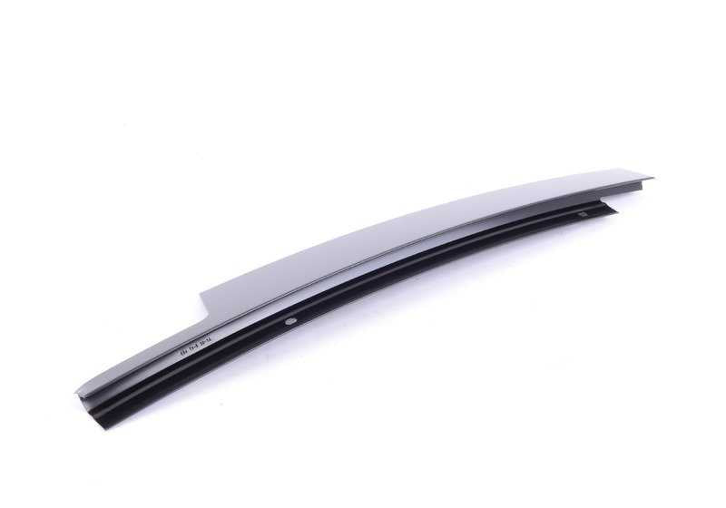 Moldura exterior del pilar B derecho OEM 51332990312 para BMW E84. Original BMW.