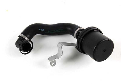 Tubo de admisión OEM 11727557907 para BMW E82, E88, E90, E92, E93. Original BMW.