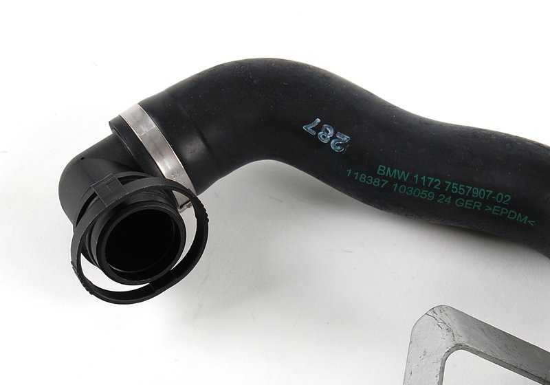 Tubo de admisión OEM 11727557907 para BMW E82, E88, E90, E92, E93. Original BMW.