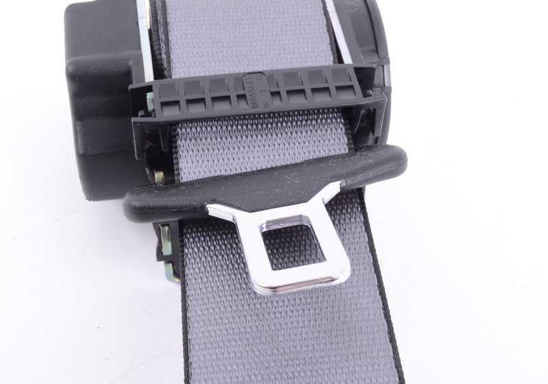 Cinturón trasero con seguro infantil OEM 72118198484 para BMW E39. Pieza original BMW.