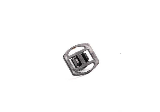 Clip moldura entrada de puerta OEM 51477066416 para BMW E65, E66. Original BMW.