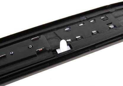 Embellecedor entrada trasera derecha (color plata oscuro) OEM 51477051874 para BMW E65. Original BMW.