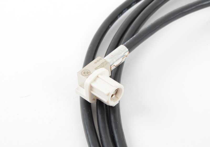 Cable USB CIC HSD OEM 61119215854 para BMW E81, E82, E87, E88, E90, E91, E92, E93, F30, F32, F07, F10, F11, F06, F12, F13, F01, F02, E84, F25. Longitud: 2270 mm. Original BMW.