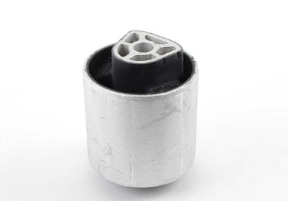 Silentblock goma OEM 31126851693 para BMW X5 F15 y X6 F16 {modelos: X5 25d, sDrive25d, xDrive25d, sDrive35i}. Original BMW.
