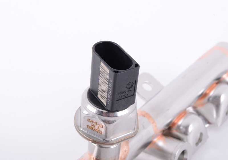 Einspritzrohr für Mini R55N, R56N, R57N, R58, R59, R60 (OEM 13537592426). Original Mini