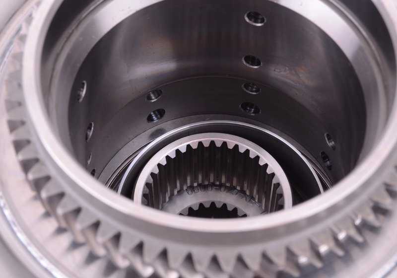 Embreagem dupla para BMW E82, E88, F87, E90, E92, E93, F80, F82, F10, F06, F12, E89 (OEM 28407842841). BMW original