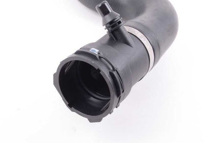 Manguera refrigerante OEM 17127646150 para BMW F25, F26. Repuesto original BMW.