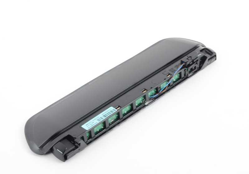 Luz de freno tercera OEM 63257145660 para BMW E60 (todos los modelos 520Li, 520d con motor N46T, M47S) 2005-2010. Original BMW.