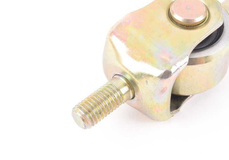 Tornillo hexagonal OEM 07147148437 para BMW E82 (118d, 120d, 120i) con motor N47 o N43. Compatible con versiones manuales y automáticas. Original BMW.