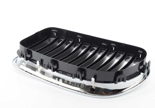 Griglia decorativa anteriore destra 51137203650 per BMW F10, F11, F18. BMW originale.