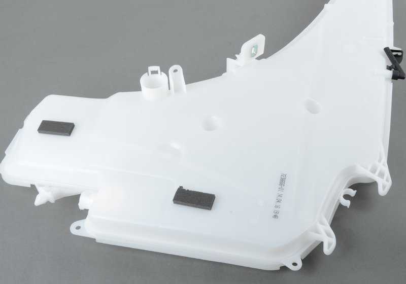 Serbatoio del parabrezza OEM 6166723866 per BMW E81, E87, E90, E91, E84. BMW originale.