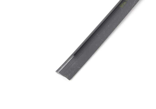 Cubierta superior parabrisas OEM 51317285940 para BMW Serie 3 F34 318d. Compatible con modelos fabricados entre 2013 y 2020. Pieza original BMW.