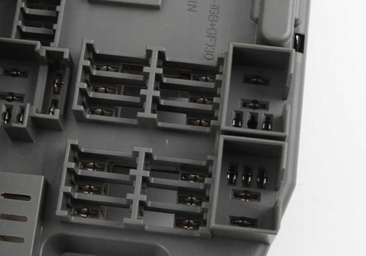 Front power distributor OEM 61149145115 for BMW E70, E71, E72 (X5, X6). Original BMW.