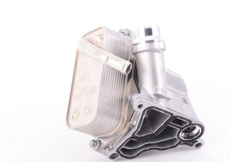 Filtro de óleo BMW 3 Série F30N, 5 F10 Series, F11, 6 F06N Series, F12N, X1 E84, X3 F25, X4 F26, Z4 E89 (OEM 11428637812). BMW original.