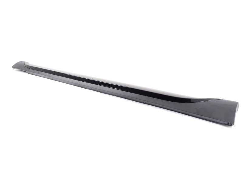Cubierta lateral derecha OEM 51777345046 para BMW E84. Original BMW.
