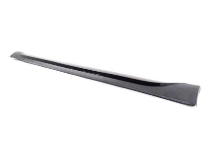 Cubierta lateral derecha OEM 51777345046 para BMW E84. Original BMW.