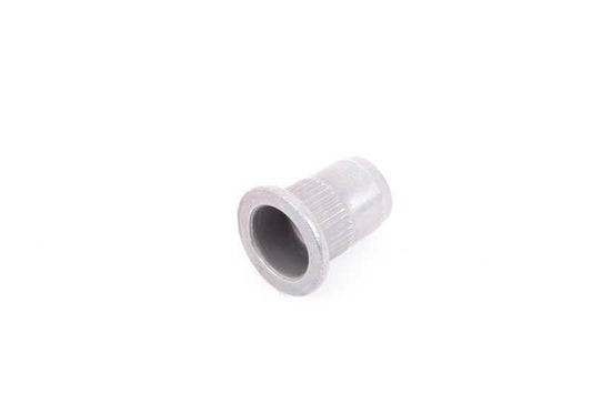 Tuerca remachada plana M10 OEM 51718065070 para BMW F87, F87N, F80, F80N, F82, F82N, F83, F83N. Original BMW.