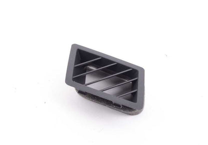 Couvercle de buse à droite pour BMW X3 E83 (OEM 51453415360). BMW d'origine