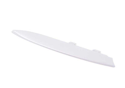 Embellecedor lateral izquierdo OEM 51117172369 para BMW F07 (Serie 5 GT). Pieza original BMW.