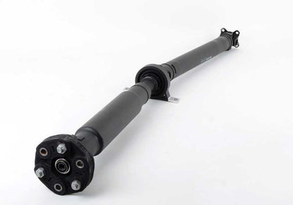 Transmisión trasera (cardán) OEM 26103402136 para BMW X3 E83 2.5i con cambio manual o automático y tracción total (años 2004-2006). Longitud 1300mm. Original BMW.