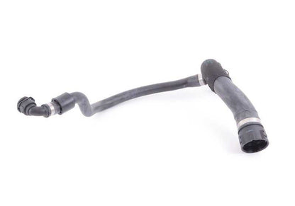 Manguera radiador a motor OEM 11537848501 para BMW F80, F82, F83 (modelos M3 y M4 con motor S55). Repuesto original BMW.