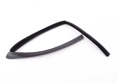 Guía de ventana trasera derecha OEM 51348159818 para BMW Serie 5 (E39). Original BMW.