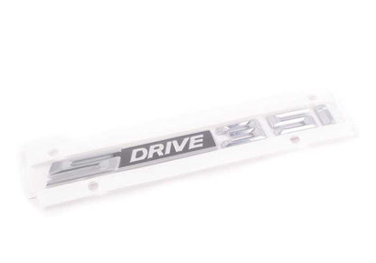 Emblema "sDrive" OEM 51147221375 para BMW E89 Z4. Original BMW.