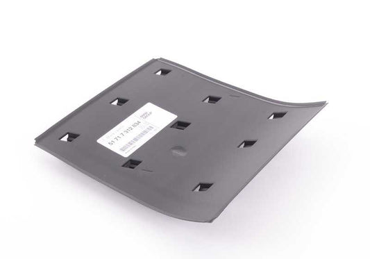 Right Aeration duct Cover 51717312834 for BMW F10 (520d, 520ix, Efficient dynamics). Compatible with models made between 2010 and 2013. Original BMW replacement.