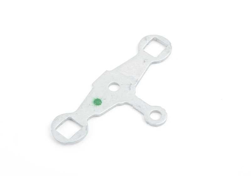 Injector support for BMW E82, E88, F20, F21, F22, F23, F30, F31, F34, F80, F32, F33, F36, F82, F83, F07, F10, F11, F18, F06, F12, F13, F01N , F02N, E84, F25, F26, E70N, F15, E71, F16, E89 (OEM 13647595405). BMW original.