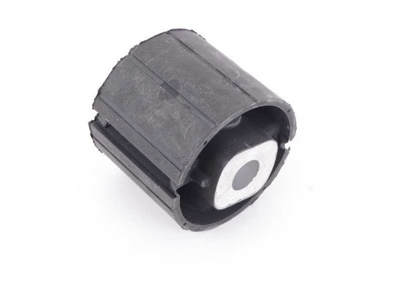 Front Rubber Bearing for BMW X5 E53 (OEM 33176770457). Original BMW