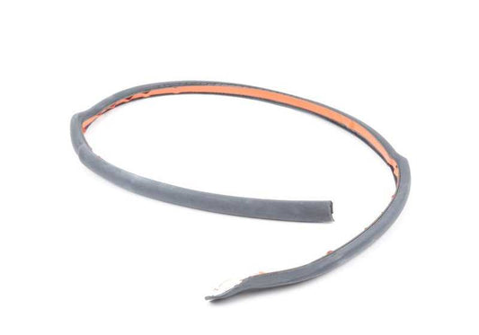 Junta de goma puerta trasera izquierda OEM 51228157881 para BMW E38. Original BMW.