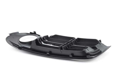 Right air input OEM 51117331730 for BMW F10, F11, F18 (all versions). Original BMW piece.