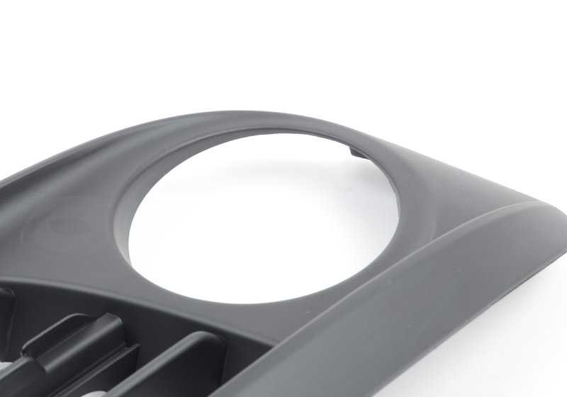 Right air input OEM 51117331730 for BMW F10, F11, F18 (all versions). Original BMW piece.