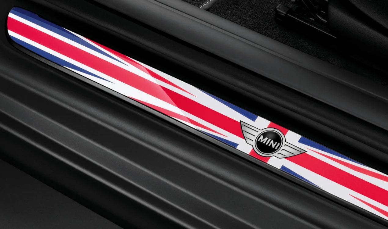 Garnitures LED de seuil de porte OEM 51472360668 pour MINI F55, Clubman F54. MINI d'origine.